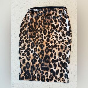 bebe Leopard-Print Pencil Skirt in Brown and Black M Y2K